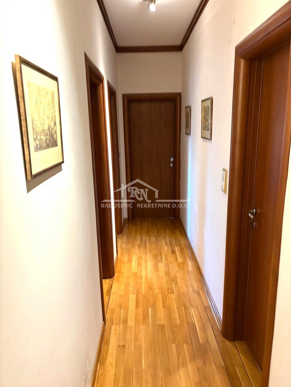 Slika 11 - Luke Vojvodića, Četvorosoban stan na prodaju, 95m2, 260.000€