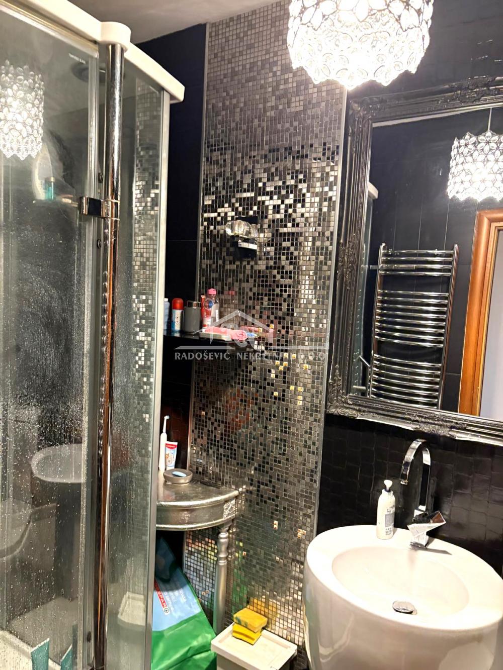 Slika 7 - Luke Vojvodića, Četvorosoban stan na prodaju, 95m2, 260.000€