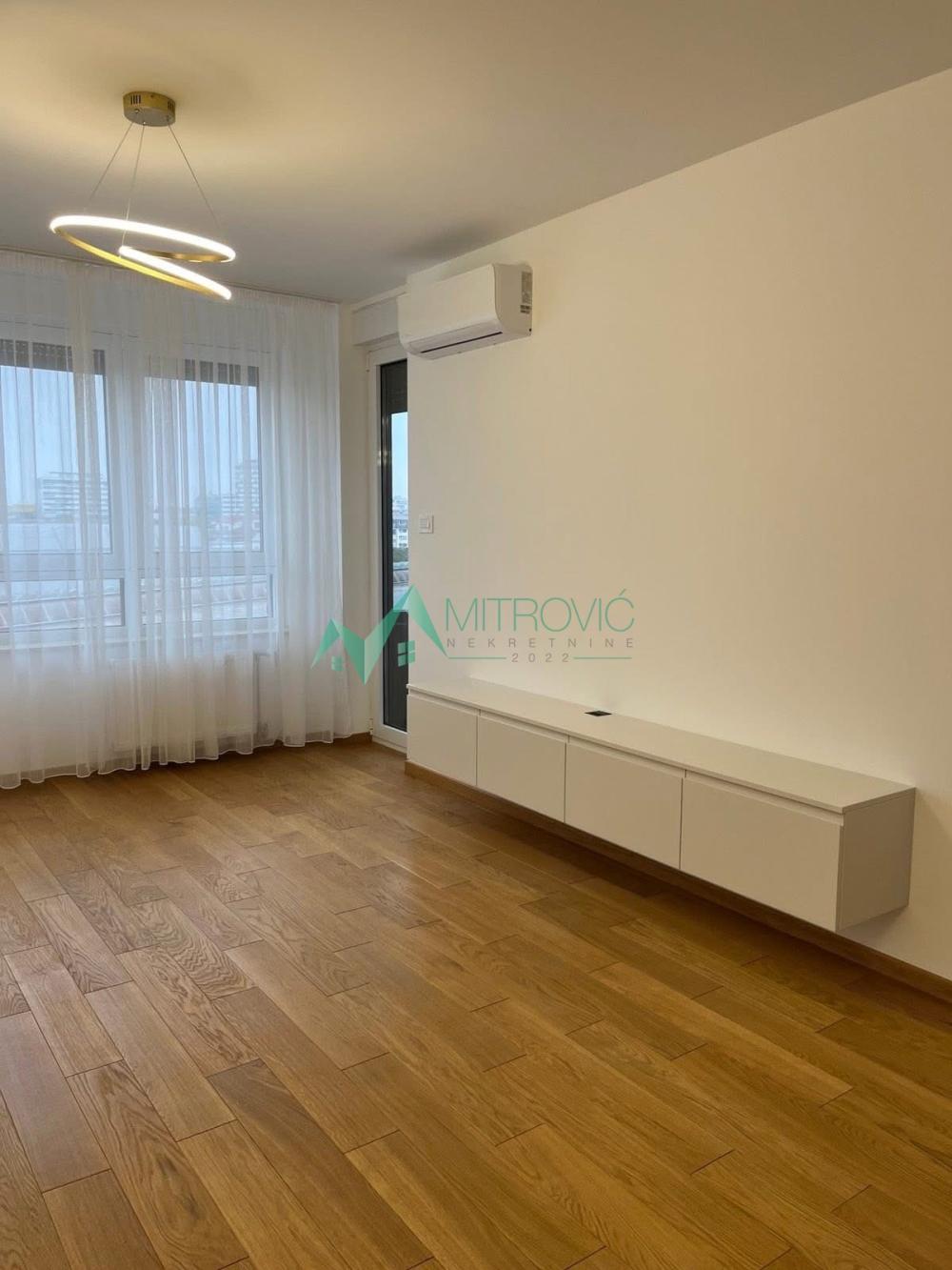 Slika 2 -  Lokal za izdavanje, 52m2, 750€