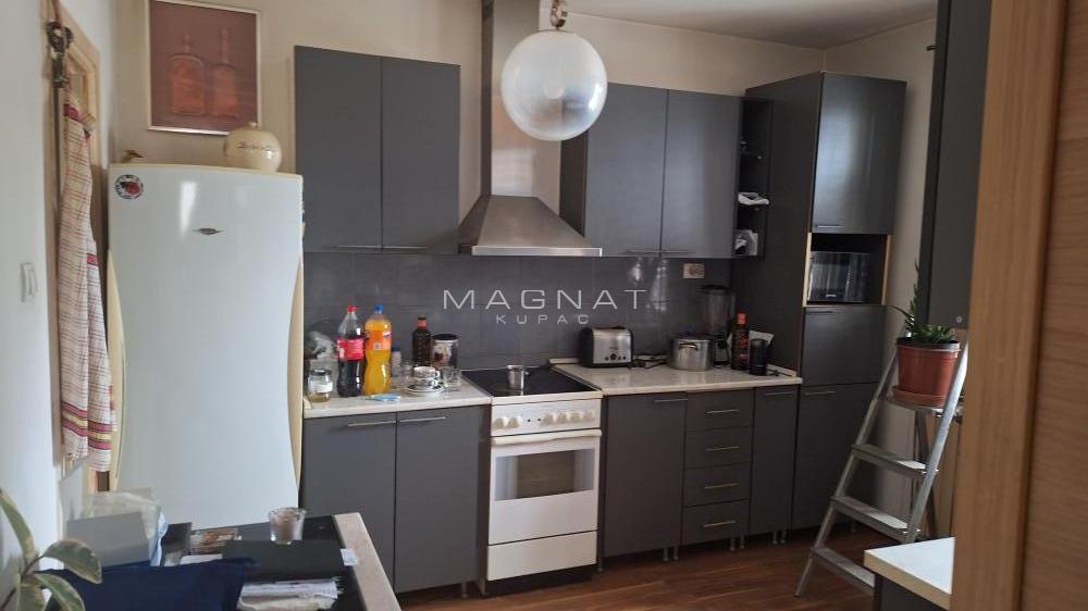 Slika 2 - Erčanska,  Kuća na prodaju, 250m2, 219.000€