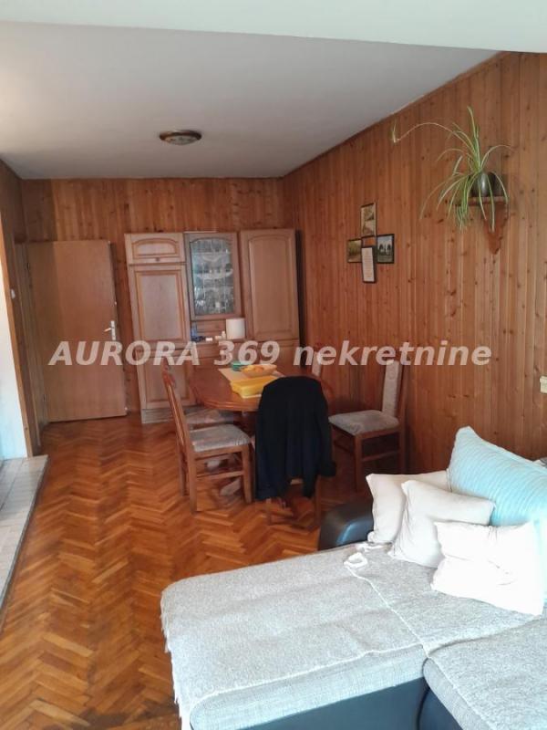 Glavna slika - Kuća na prodaju, 200m2, 350.000€