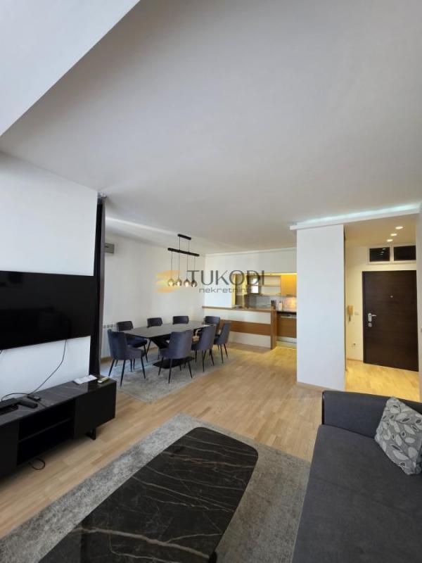 Slika 4 - Trosoban stan za izdavanje, 85m2, 1.400€