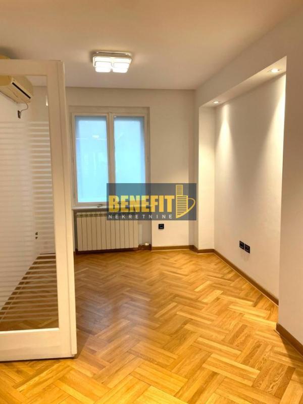 Slika 6 - Petosoban stan za izdavanje, 166m2, 3.500€