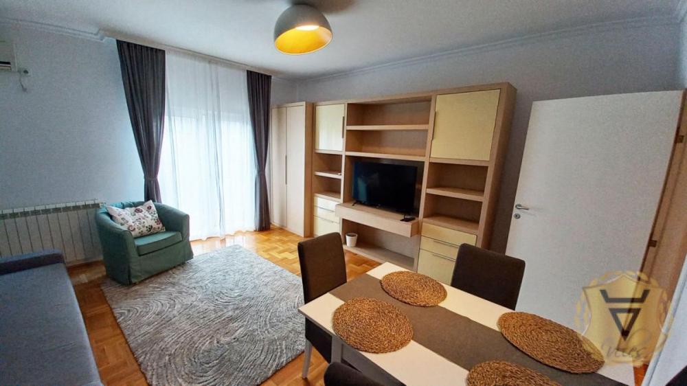 Slika 2 - Dvosoban stan za izdavanje, 40m2, 750€