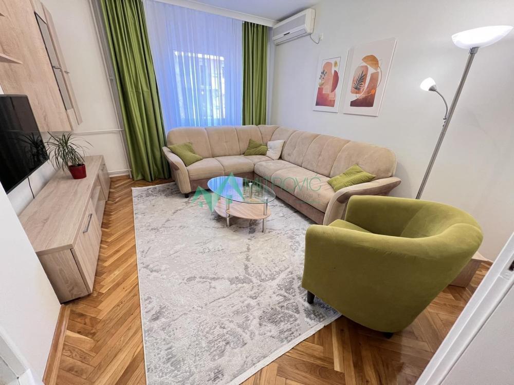 Glavna slika -Dvosoban stan za izdavanje, 62m2, 450€