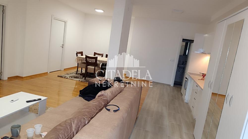 Glavna slika -Humski put, Trosoban stan za izdavanje, 77m2, 600€