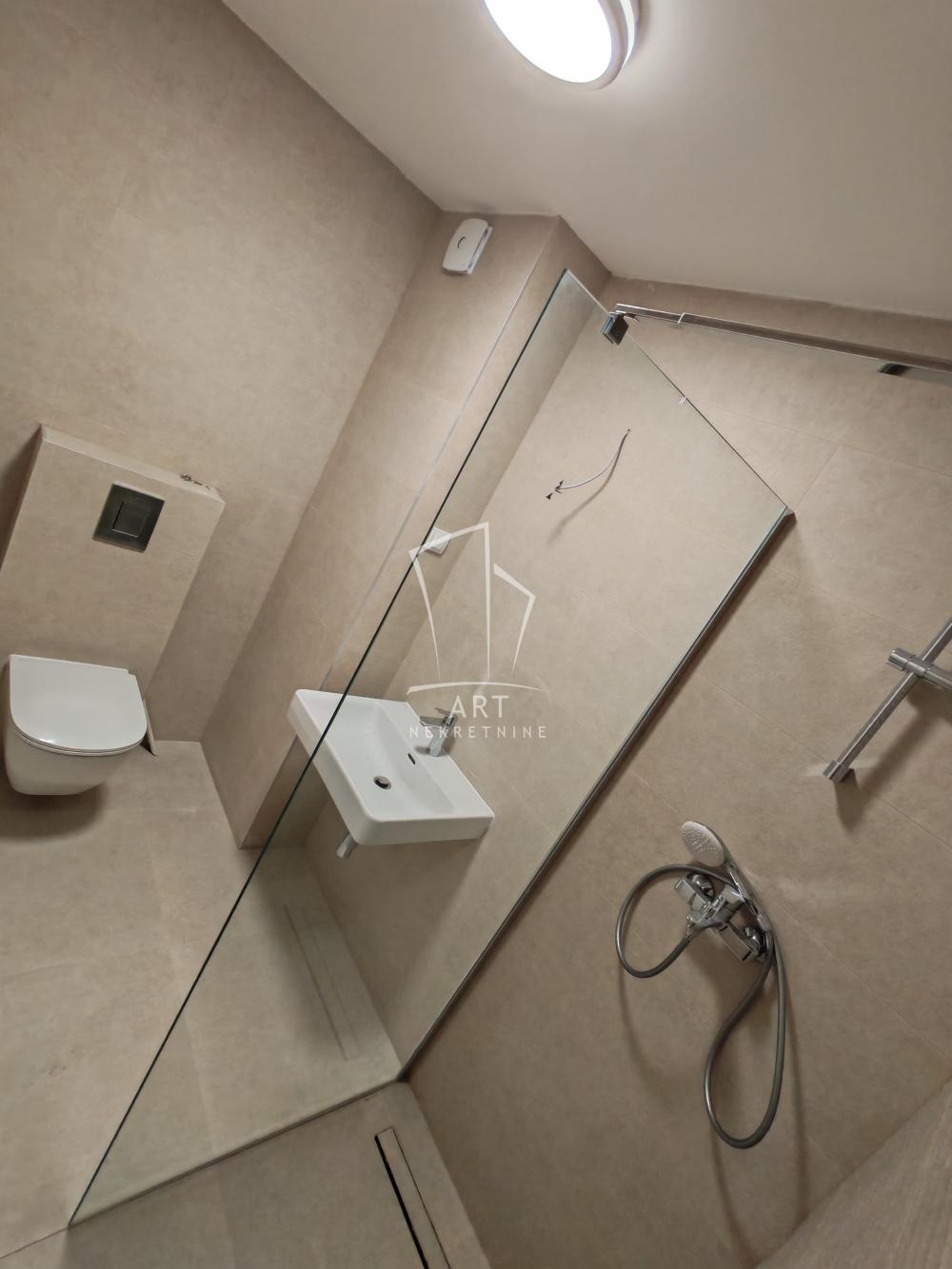 Slika 11 - Kneza Višeslava,  Lokal za izdavanje, 76m2, 950€