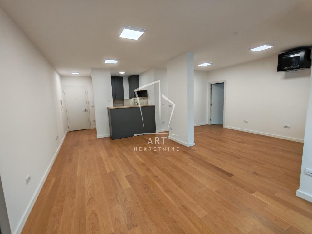 Glavna slika -Kneza Višeslava,  Lokal za izdavanje, 76m2, 950€