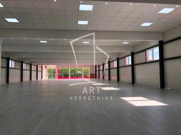 Slika 1 - Vojvođanska,  Lokal za izdavanje, 475m2, 3.900€