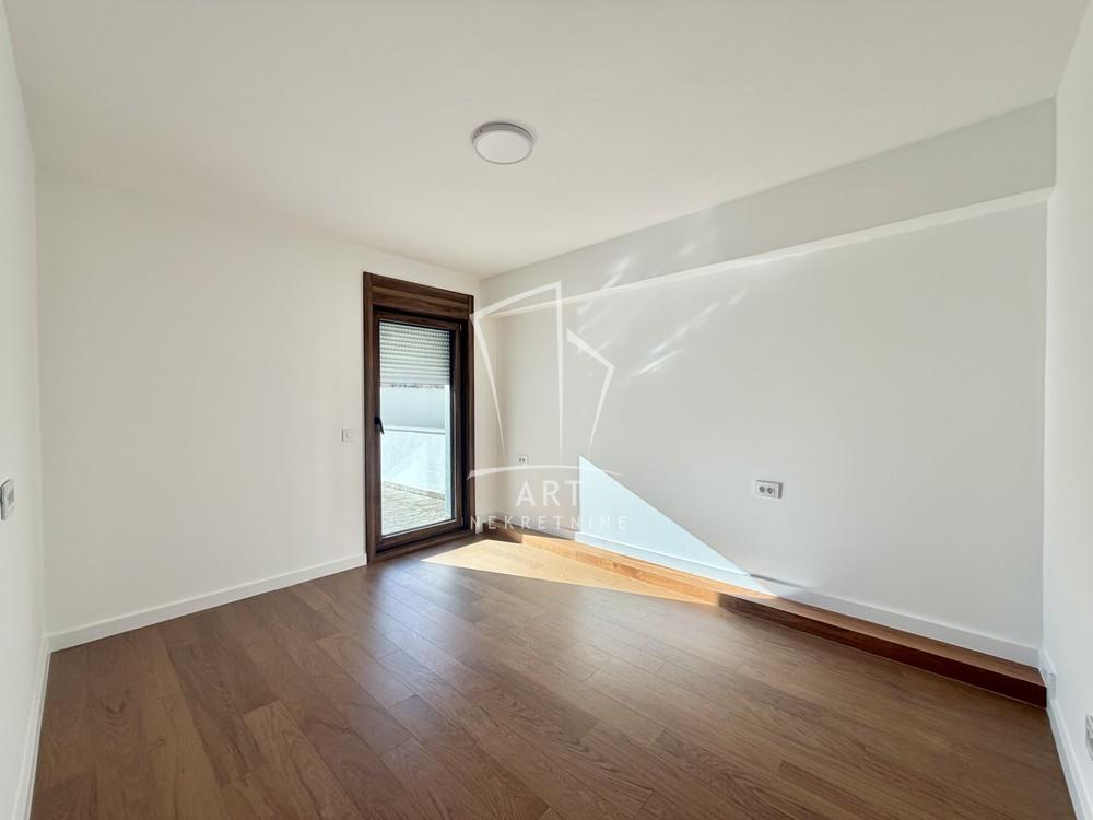 Slika 8 - Ustanička,  Lokal za izdavanje, 77m2, 1.200€