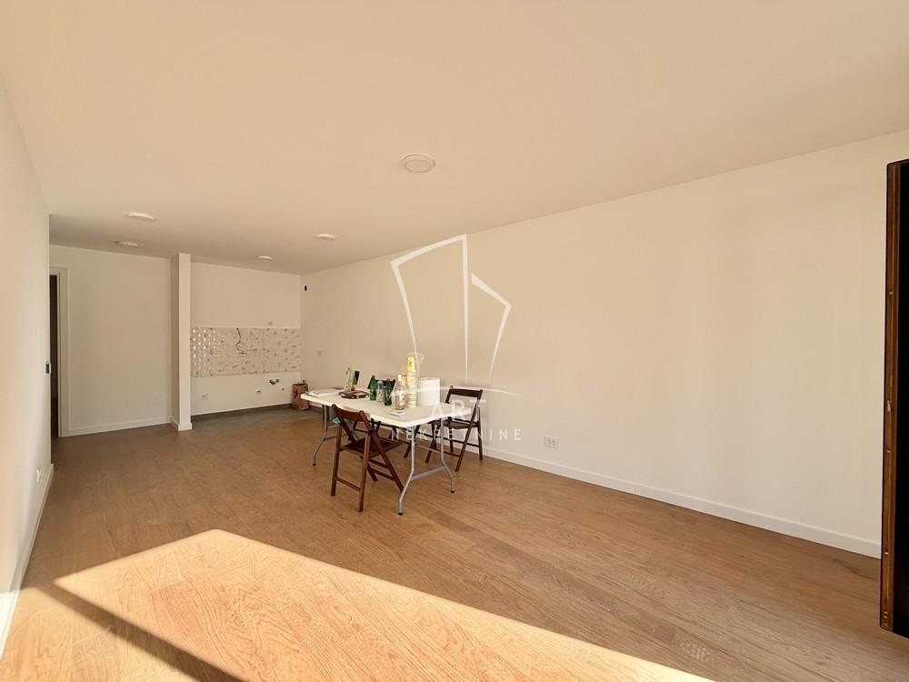 Slika 3 - Ustanička,  Lokal za izdavanje, 77m2, 1.200€