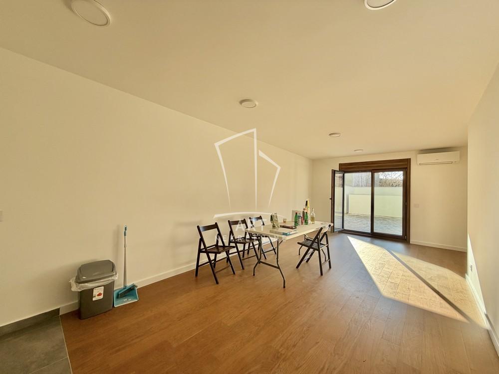 Slika 5 - Ustanička,  Lokal za izdavanje, 77m2, 1.200€