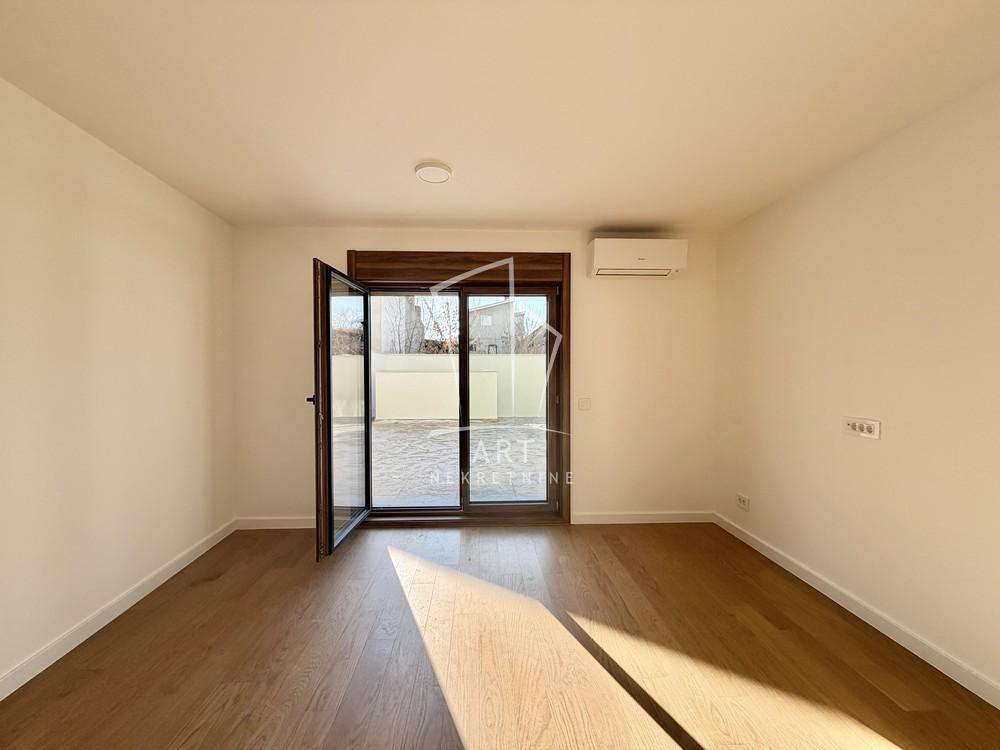 Glavna slika -Ustanička,  Lokal za izdavanje, 77m2, 1.200€