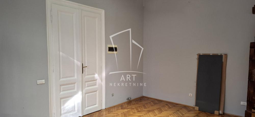 Slika 3 - Francuska,  Lokal za izdavanje, 44m2, 750€