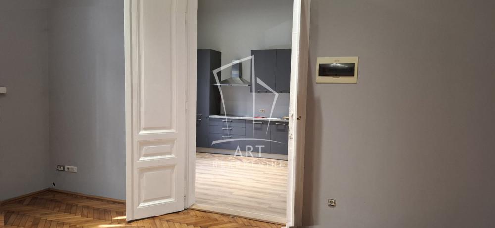 Slika 4 - Francuska,  Lokal za izdavanje, 44m2, 750€