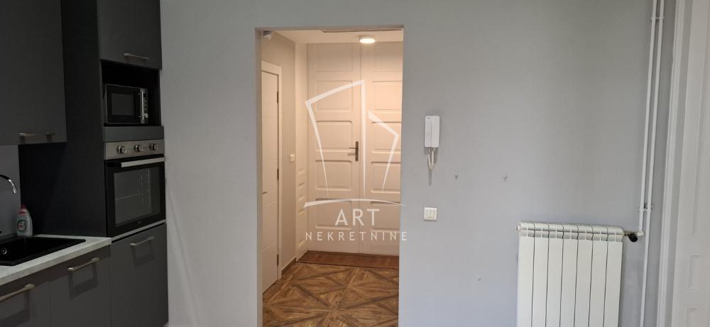 Glavna slika -Francuska,  Lokal za izdavanje, 44m2, 750€