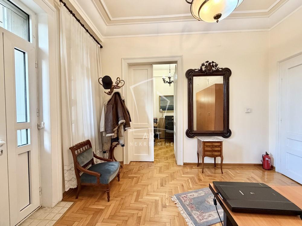 Slika 3 - Lazara Tasića,  Kuća na prodaju, 244m2, 850.000€