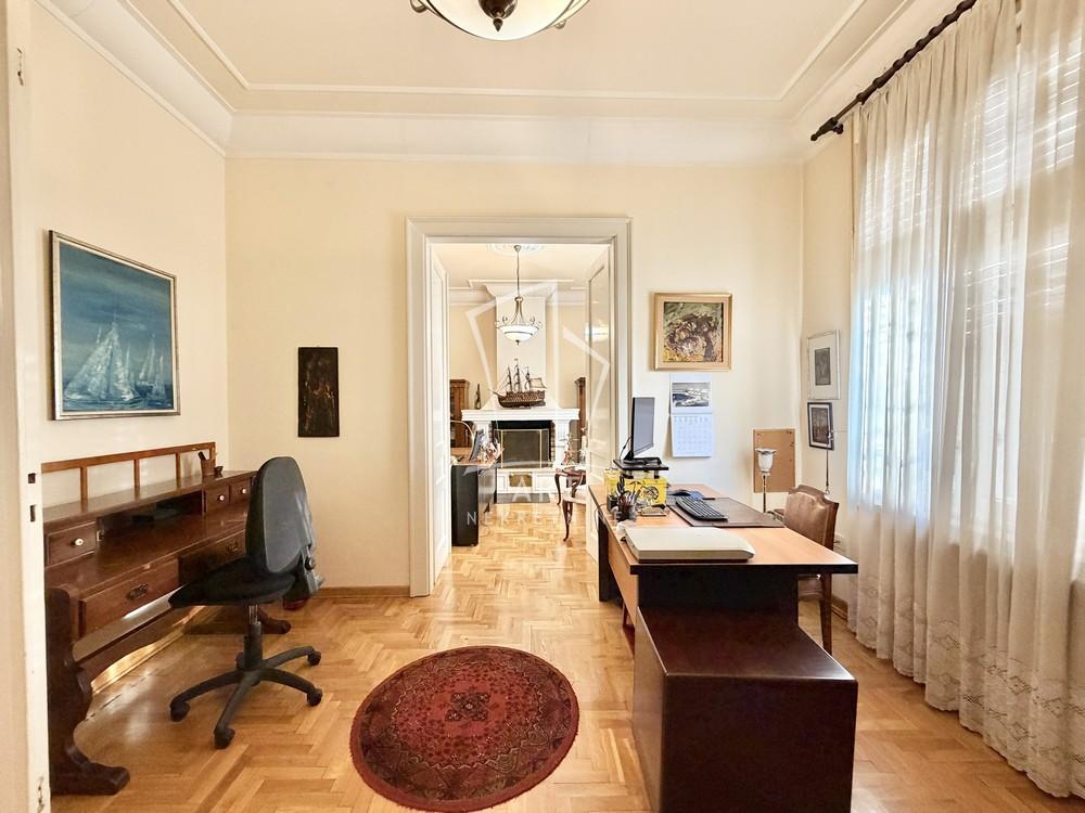 Slika 5 - Lazara Tasića,  Kuća na prodaju, 244m2, 850.000€