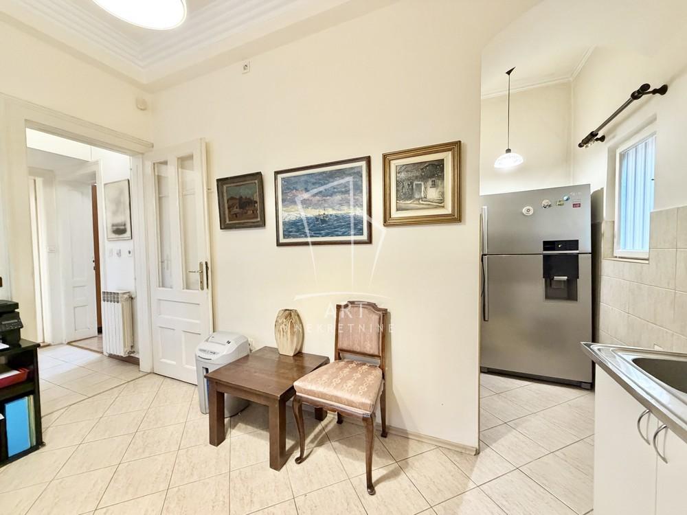 Slika 8 - Lazara Tasića,  Kuća na prodaju, 244m2, 850.000€