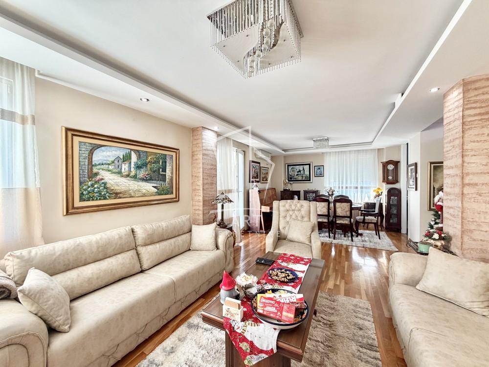 Slika 2 - Jurija Gagarina, Četvorosoban stan na prodaju, 101m2, 450.000€