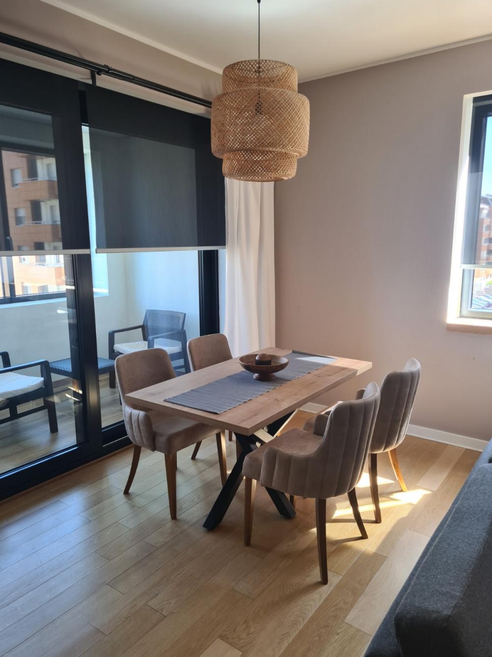 Slika 3 - Jurija Gagarina, Trosoban stan za izdavanje, 85m2, 1.500€