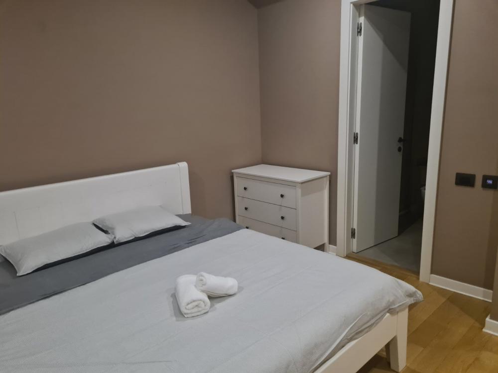 Slika 10 - Jurija Gagarina, Trosoban stan za izdavanje, 85m2, 1.500€
