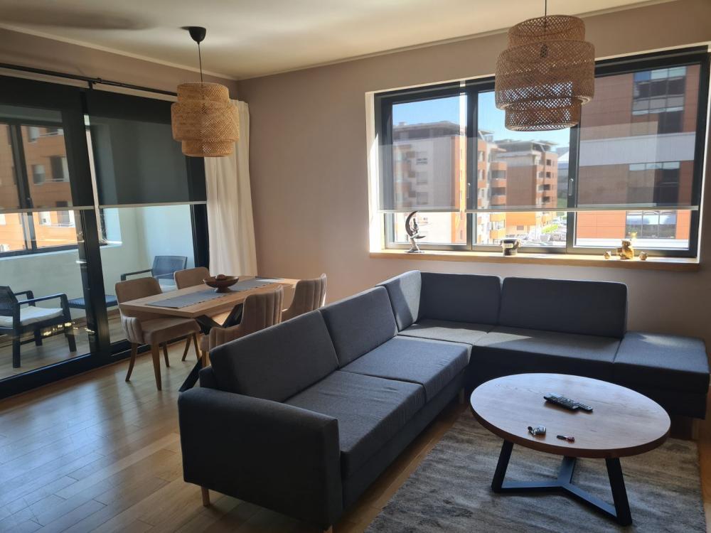 Glavna slika -Jurija Gagarina, Trosoban stan za izdavanje, 85m2, 1.500€