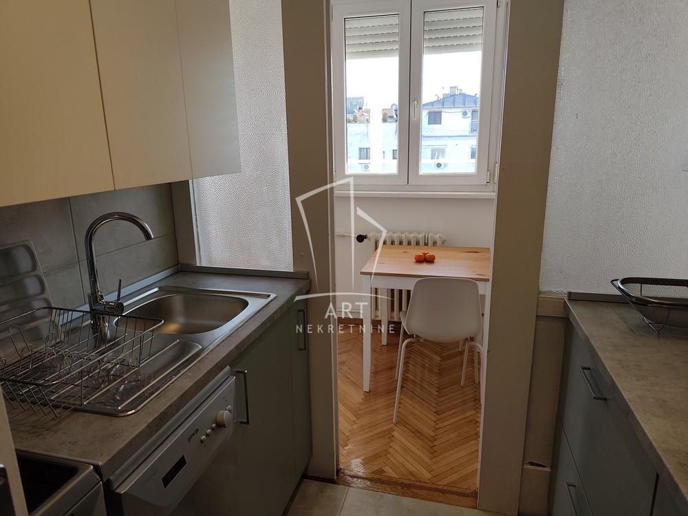 Slika 2 - Desanke Maksimović, Dvosoban stan za izdavanje, 50m2, 900€