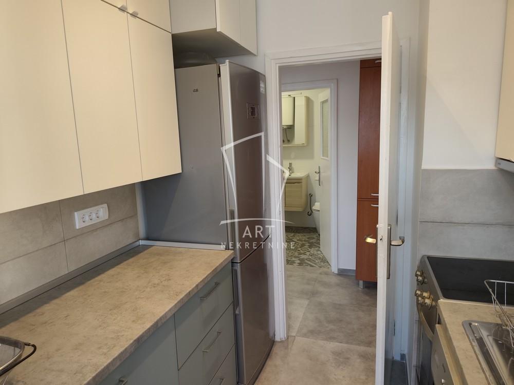 Slika 3 - Desanke Maksimović, Dvosoban stan za izdavanje, 50m2, 900€