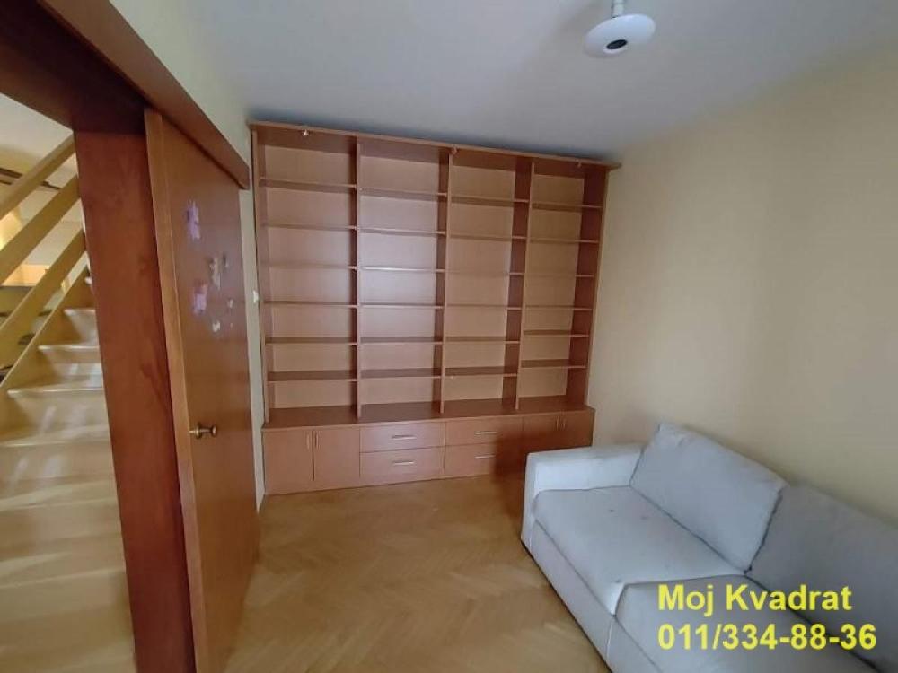 Slika 6 - Četvorosoban stan za izdavanje, 160m2, 1.650€