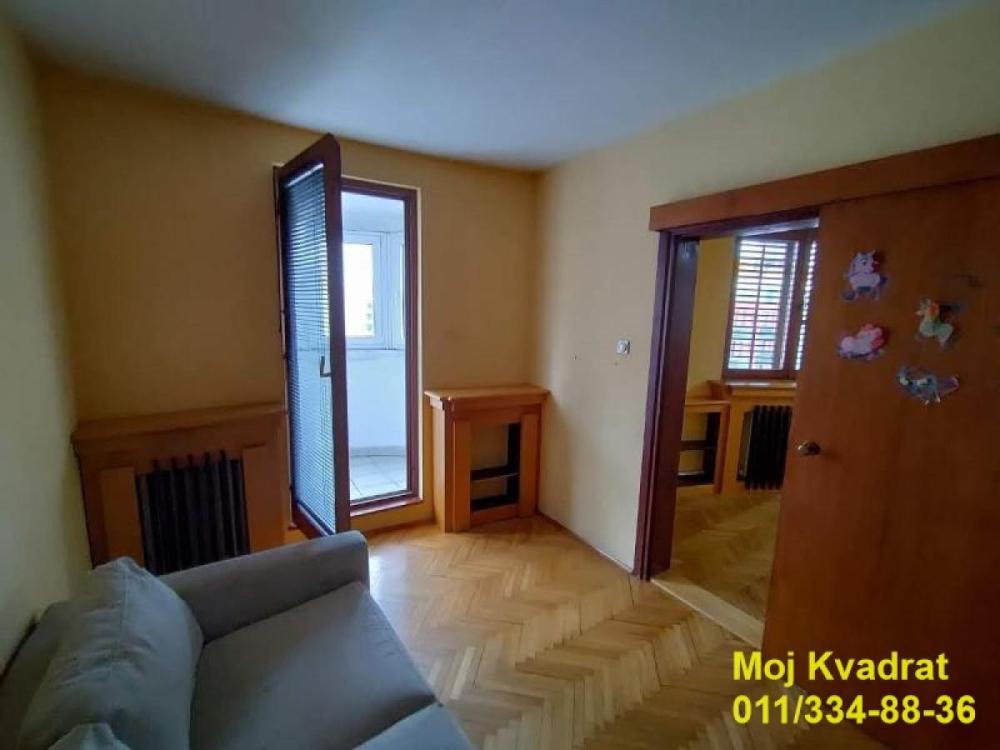 Slika 9 - Četvorosoban stan za izdavanje, 160m2, 1.650€