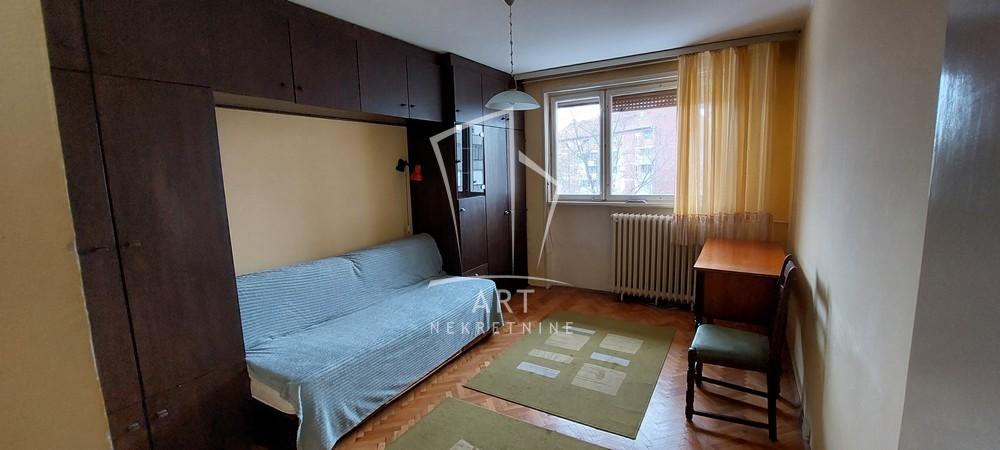 Slika 1 - Pere Todorovića, Dvosoban stan za izdavanje, 43m2, 450€