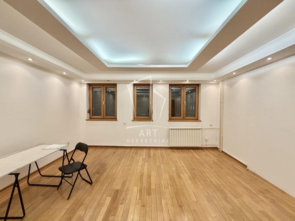 Slika 5 - Cara Nikolaja II, Trosoban stan na prodaju, 90m2, 432.000€