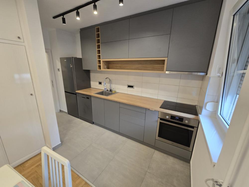 Slika 5 - Bulevar Mihajla Pupina, Trosoban stan za izdavanje, 90m2, 1.100€