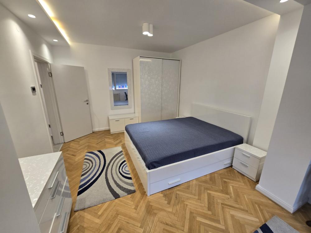 Slika 8 - Bulevar Mihajla Pupina, Trosoban stan za izdavanje, 90m2, 1.100€