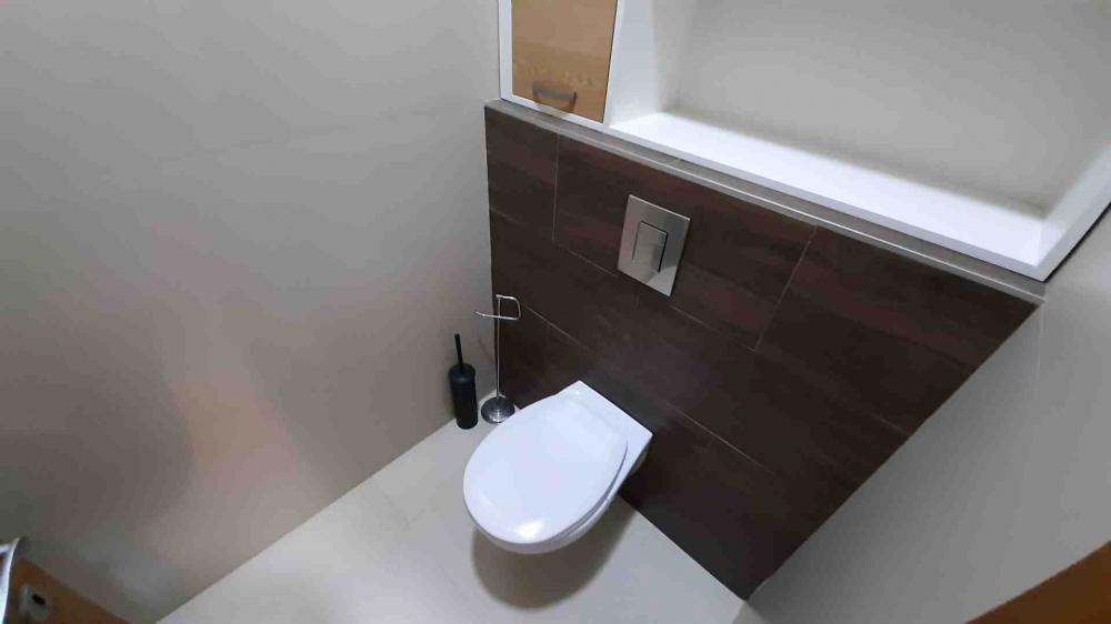 Slika 8 - Osmana Đikića,  Lokal za izdavanje, 100m2, 1.200€