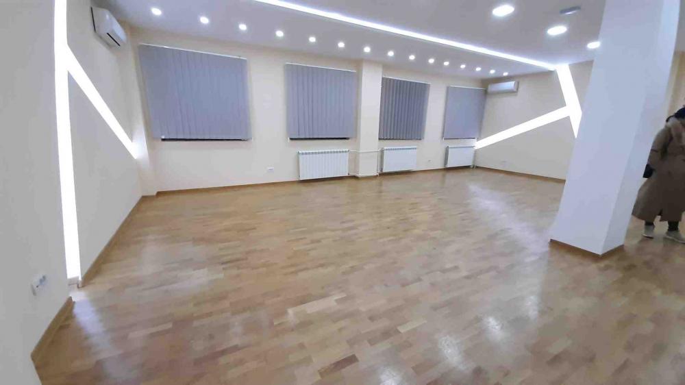 Slika 1 - Osmana Đikića,  Lokal za izdavanje, 100m2, 1.200€