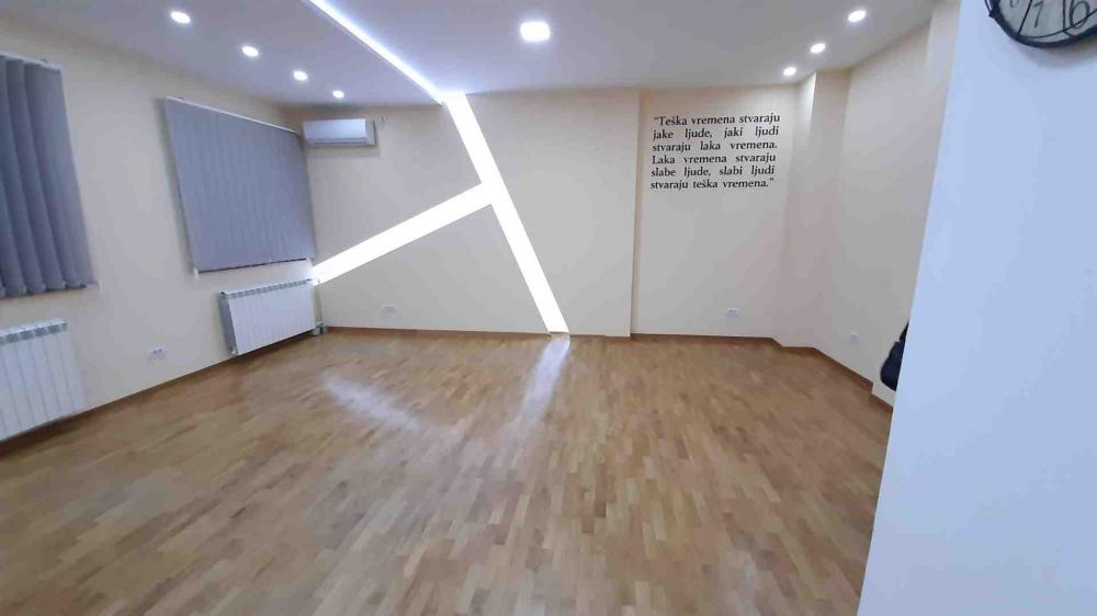 Slika 2 - Osmana Đikića,  Lokal za izdavanje, 100m2, 1.200€