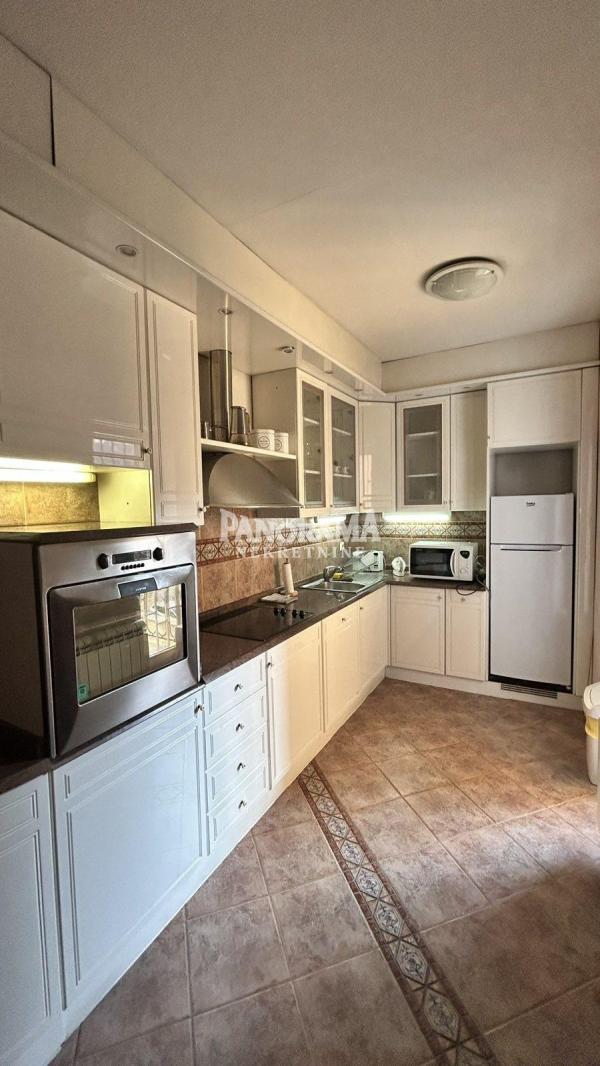 Slika 5 - Kneginje Ljubice, Trosoban stan za izdavanje, 106m2, 1.300€