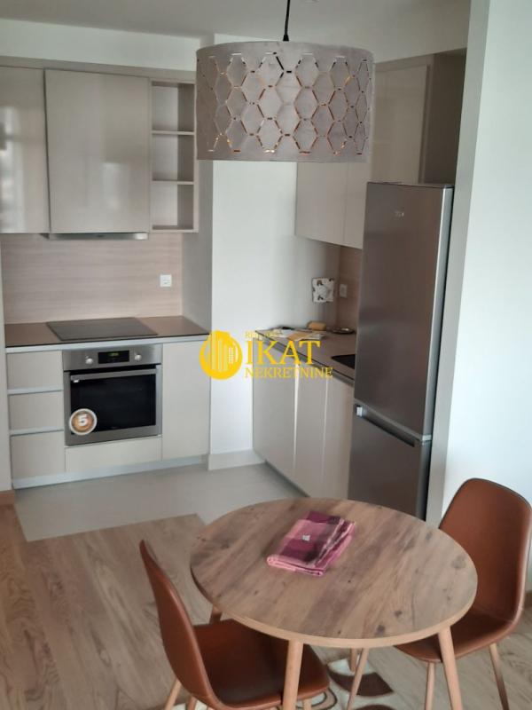 Slika 5 - Dvosoban stan za izdavanje, 54m2, 1.200€