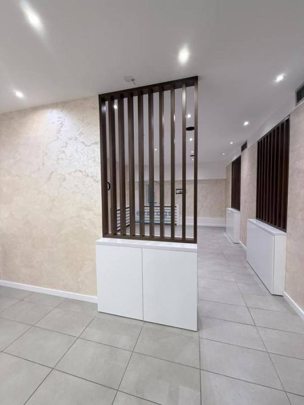 Slika 4 - Vojislava Ilića,  Lokal za izdavanje, 250m2, 3.000€