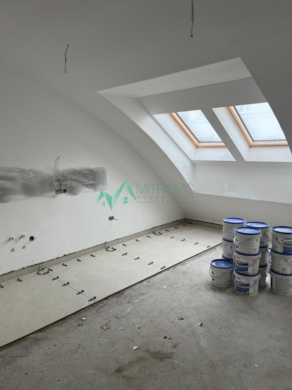 Slika 3 - Četvoroiposoban stan na prodaju, 122m2, 373.200€