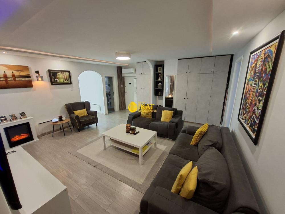 Slika 2 - Trosoban stan na prodaju, 90m2, 230.000€