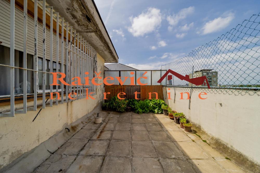 Slika 7 - Bulevar Mihajla Pupina, Dvosoban stan za izdavanje, 108m2, 450€