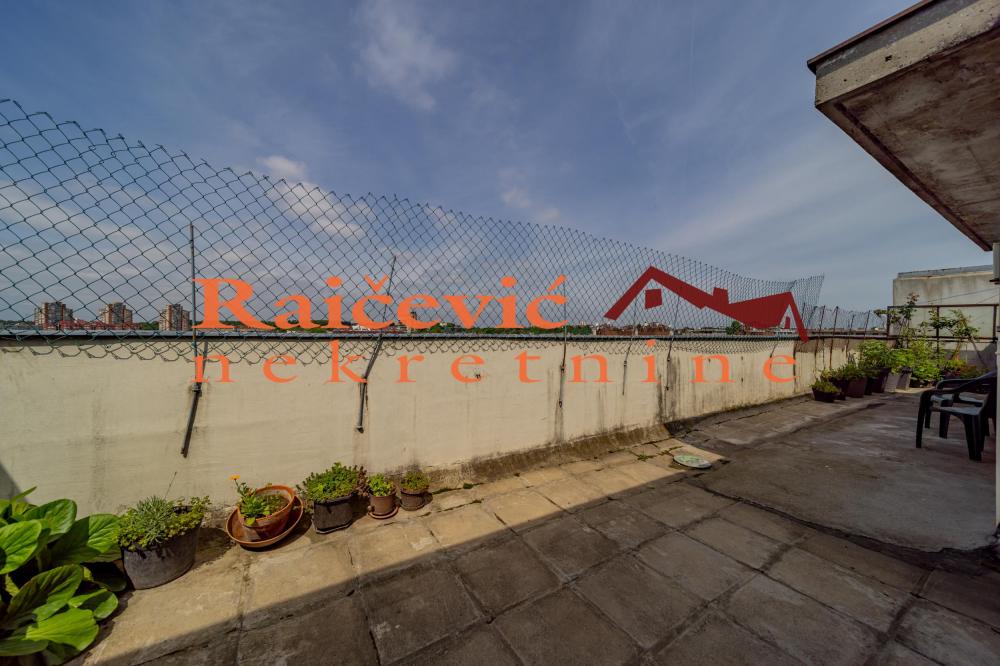 Slika 8 - Bulevar Mihajla Pupina, Dvosoban stan za izdavanje, 108m2, 450€