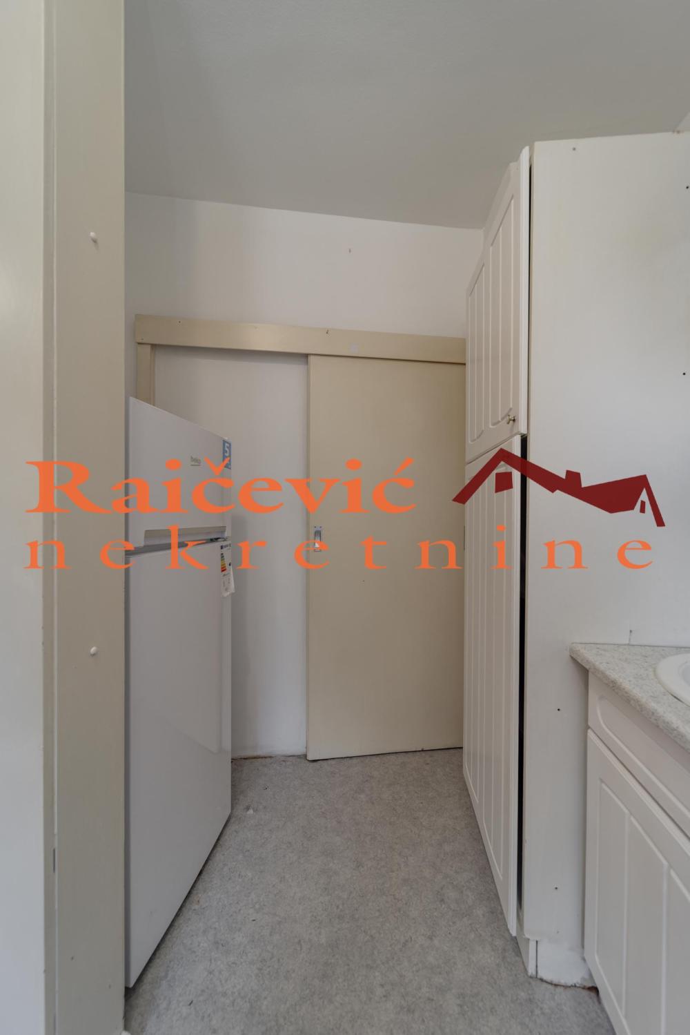 Slika 10 - Kicevska, Četvorosoban stan za izdavanje, 104m2, 1.000€