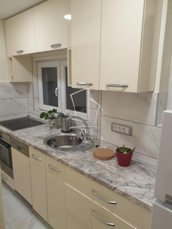 Slika 7 - Cara Nikolaja II, Trosoban stan za izdavanje, 31m2, 900€