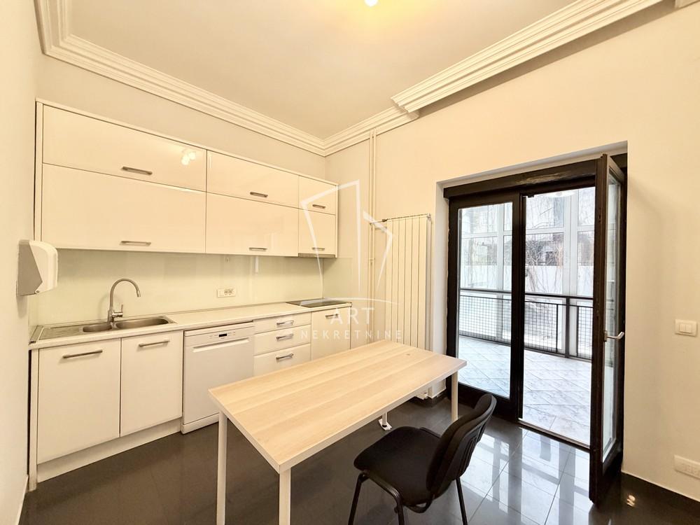 Slika 7 - Milovana Marinkovića, Kuća za izdavanje, 753m2, 4.900€