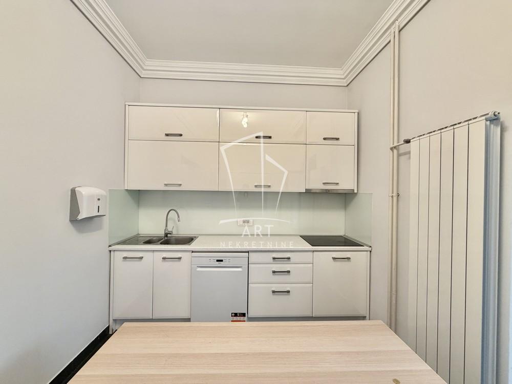 Slika 9 - Milovana Marinkovića,  Lokal za izdavanje, 753m2, 4.900€