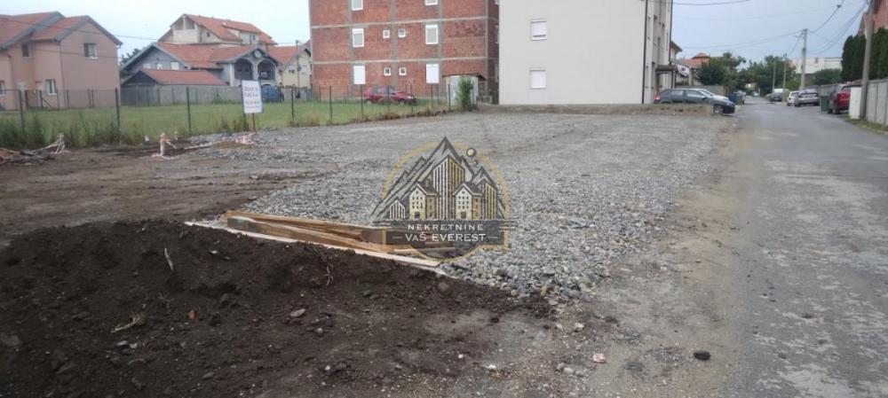 Slika 1 - Timočke bune Plac na prodaju, Novi Beograd, Ledine, 90.000€